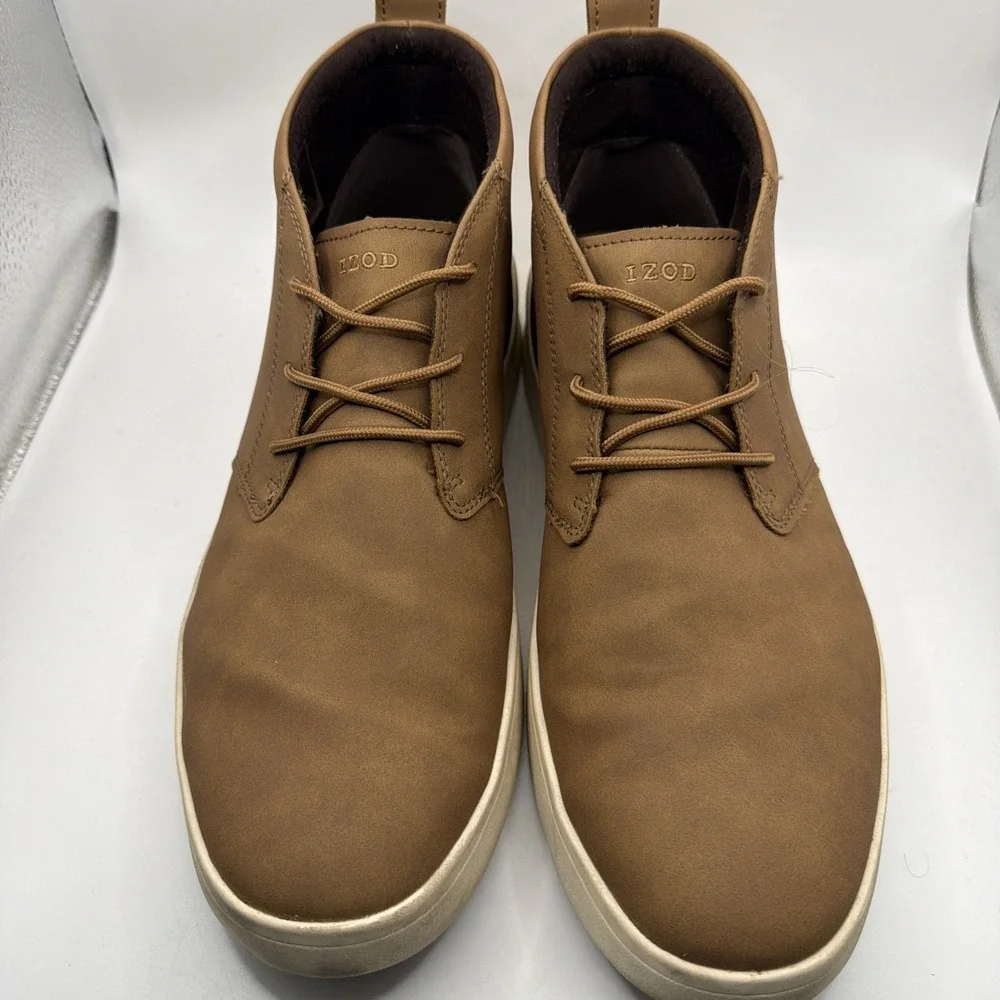 IZOD Palmer Men's Size 11 Lace-Up-Brown Chukka Boots-1815298. Excellent